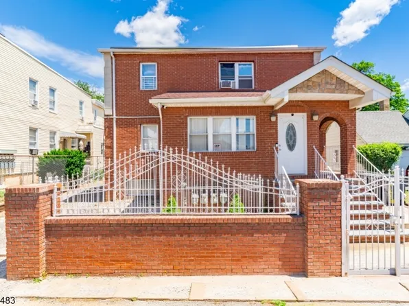 829-831 Allen St #4, Elizabeth City, NJ 07202