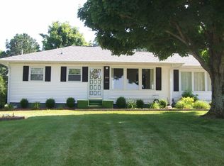 210 Crestview Dr, Brandenburg, KY 40108