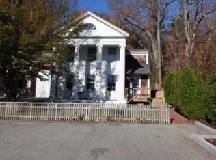 24 Morse Ct #D, Manchester, MA 01944