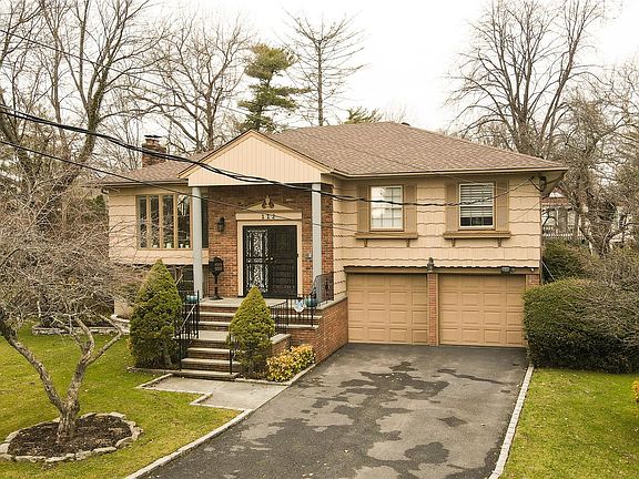 2nd image of 112 Crescent Drive