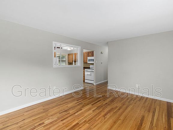 3rd image of 80 Ville Teresa Ct