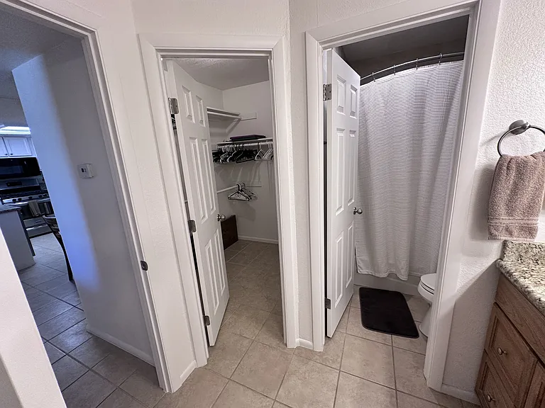 441 Moser Ave #C7 — Photo 9