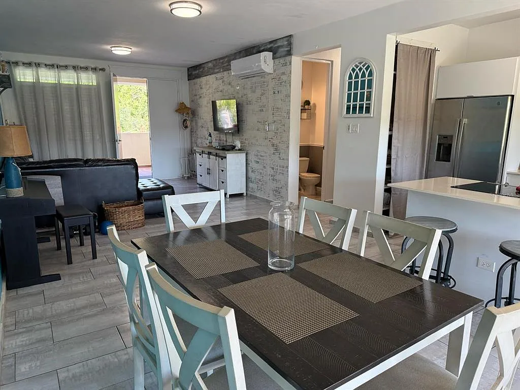 3 bed, 2.5 bath, 1842 sqft, $2,700 — Photo 4