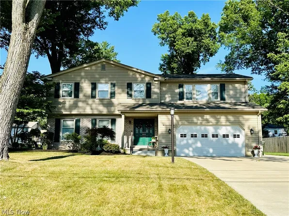 7661 W Parkside Dr, Boardman, OH 44512