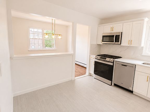 3rd image of 89-04 Doran Ave #2