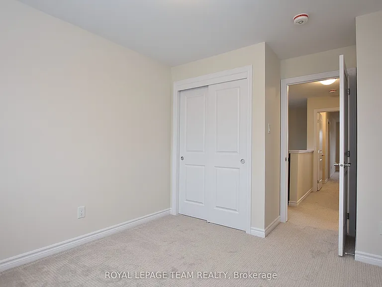 30 Rookie Cres — Photo 20