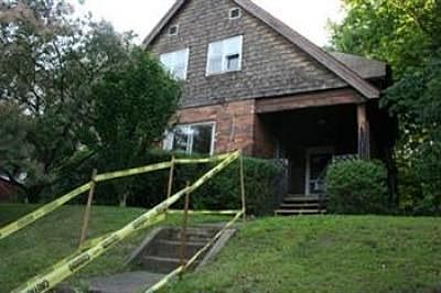 1st image of 1371 Goodyear Blvd