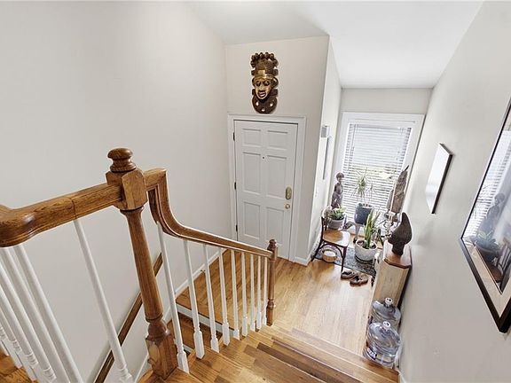5th image of 1742 Woodcliff Pl
