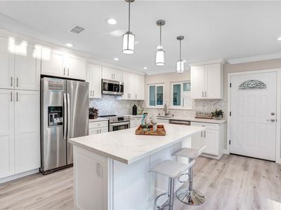 2327 Via Mariposa W APT O, Laguna Woods, CA, 92637