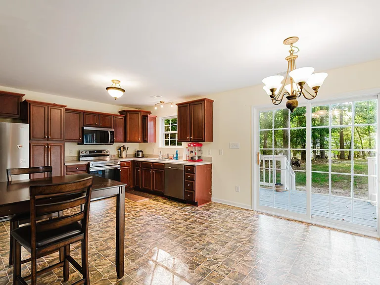 1178 Sagamore Dr — Photo 7