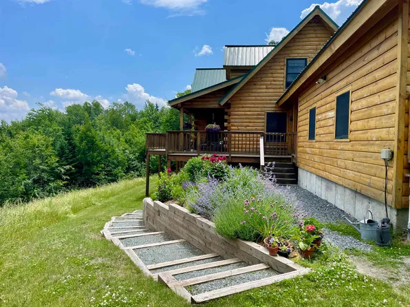 53 Cabot Trail, Dalton, NH 03598