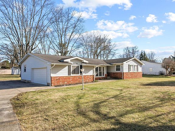 2nd image of 2174 Scenic Dr NE