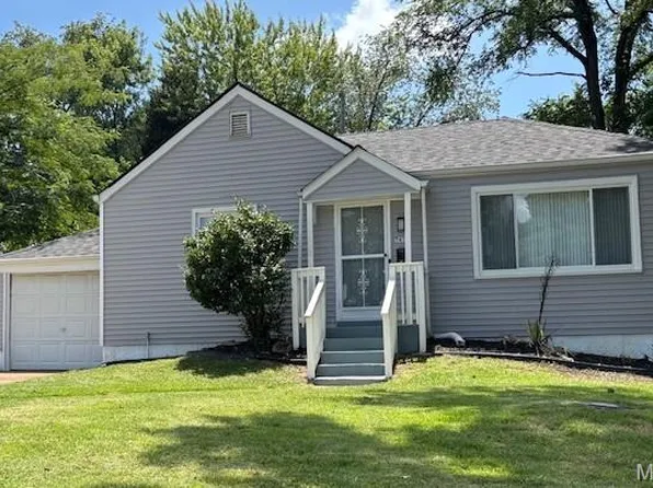 7410 Greenport Dr, Saint Louis, MO 63136