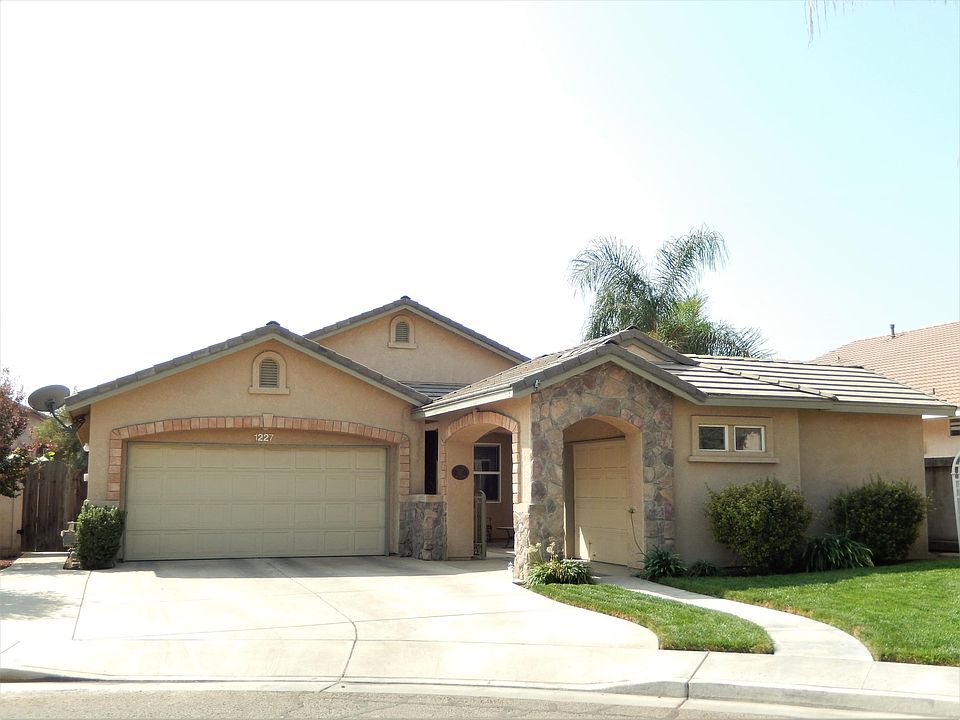 1st image of 1227 E Copper Ct