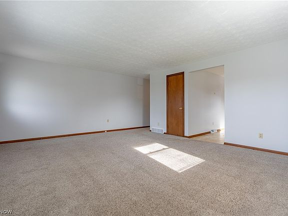 4th image of 4709-4711 20th St NW