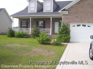 816 Camwheel Dr, Hope Mills, NC 28348