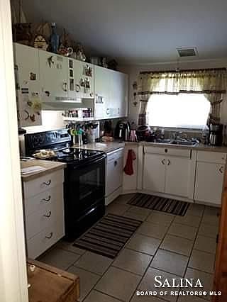 3rd image of 1209 Glenshire St