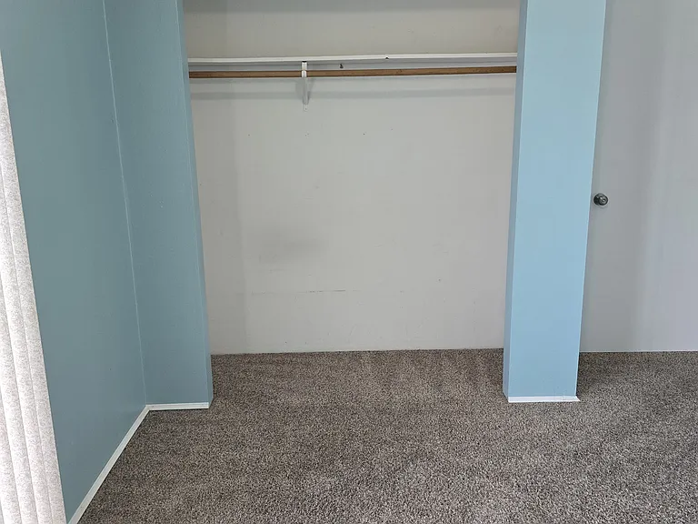 2368 Redwood Ave — Photo 13