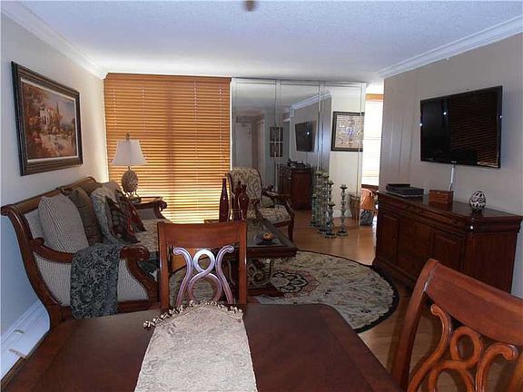 3rd image of 210 172nd St APT 426