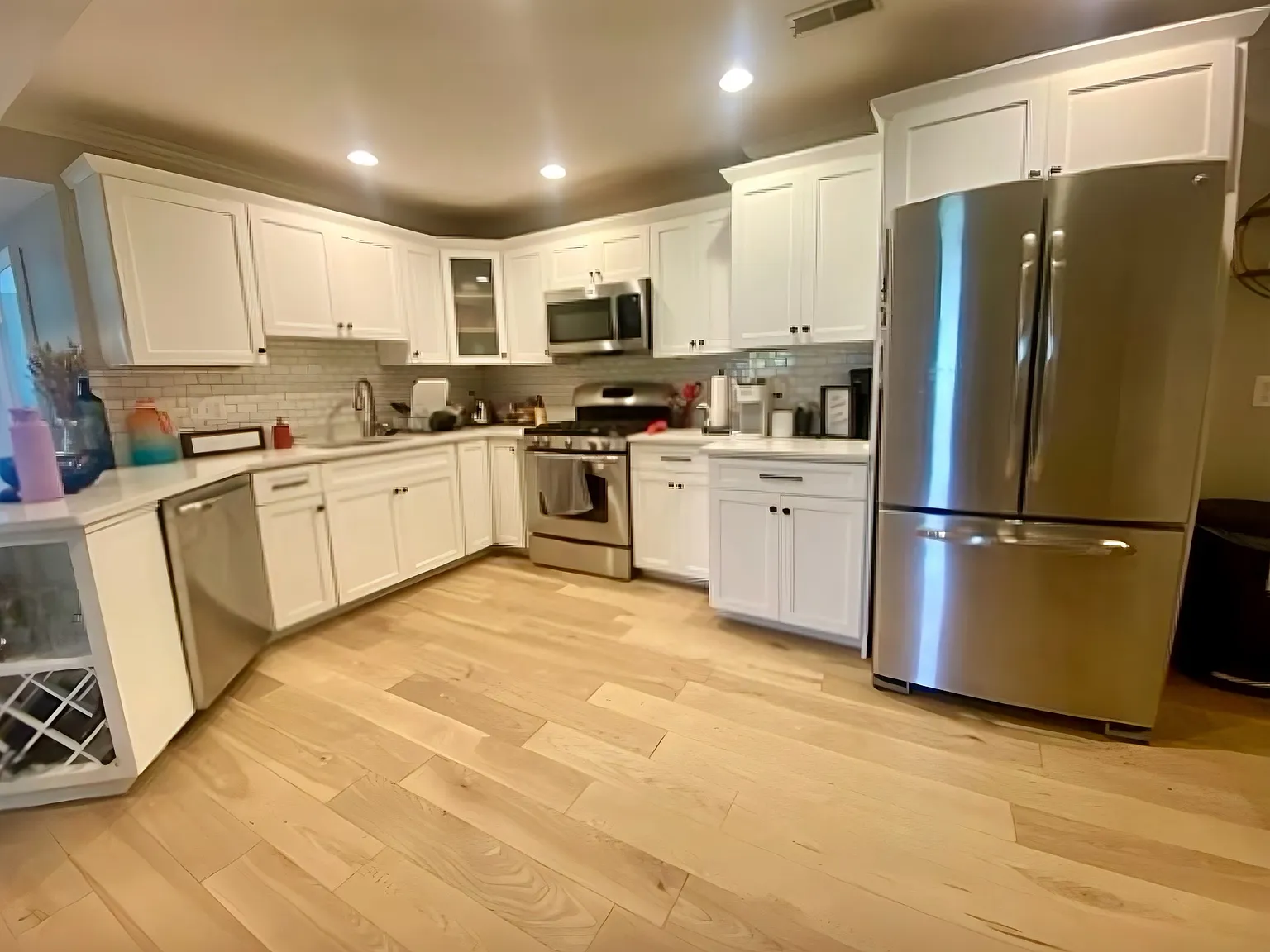 2 bed, 981 sqft, $3,000 — Photo 4