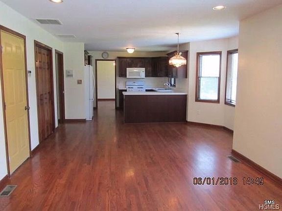 4th image of 32 Wayland Way