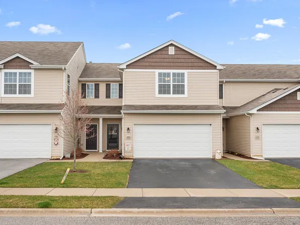 440 Greenbrier Ln, Lowell, IN 46356