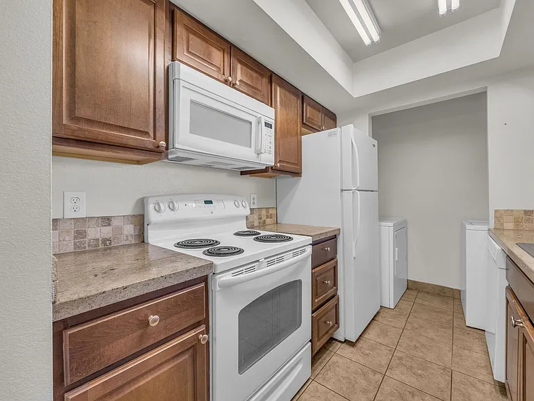 7065 N 2200 W #2F — Photo 11