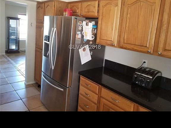 5th image of 4921 Evergreen Glen Dr