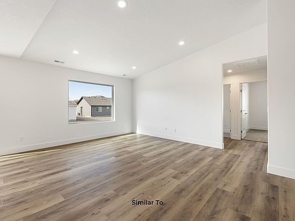 3rd image of 5812 Redtail Dr