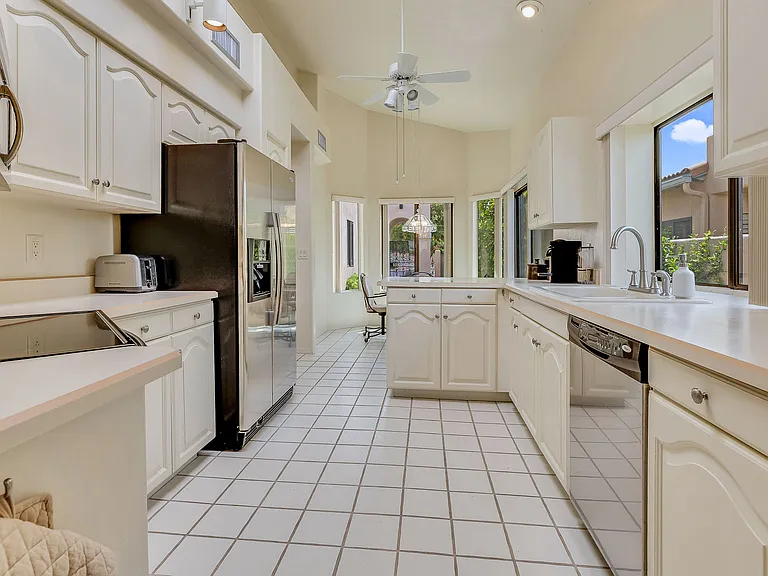4555 E Red Mesa Dr — Photo 27