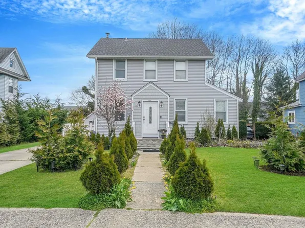 2547 Central Avenue, Baldwin, NY 11510