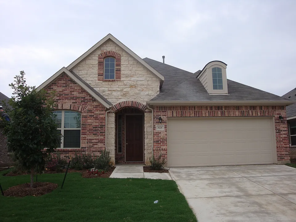 624 Calliopsis St
