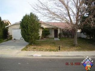 2121 Buckwheat Ave, Rosamond, CA 93560