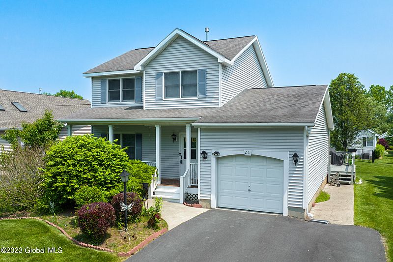 2nd image of 26 Victoria Way
