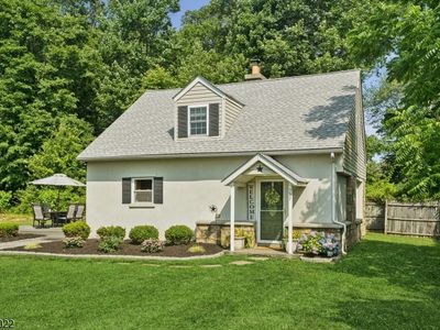 537 W Hill Rd, Glen Gardner, NJ, 08826