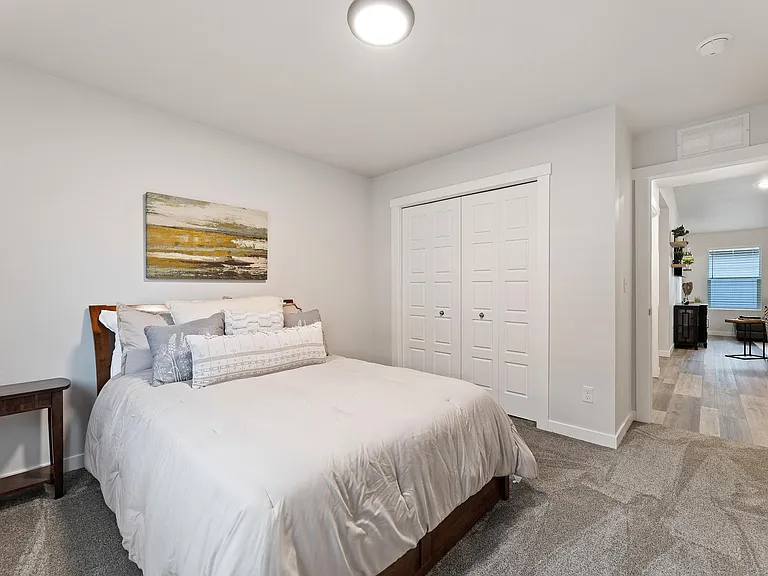3917 N Amberwood Ave — Photo 22