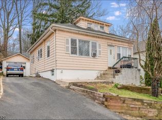 104 Madison St, Dover, NJ 07801