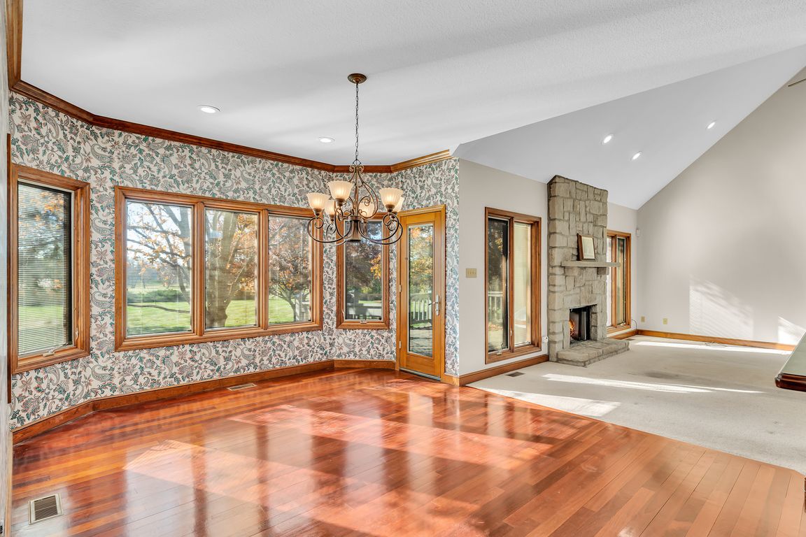 next background image