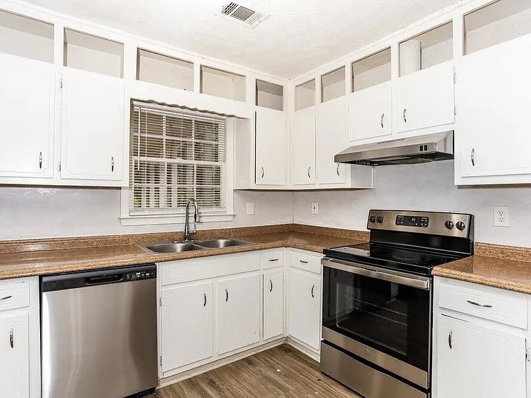 6206 Shallow Creek Ln — Photo 7