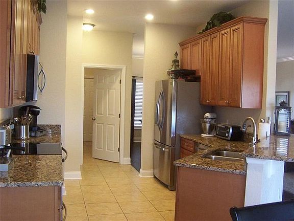 4th image of 5301 Nicklaus Dr