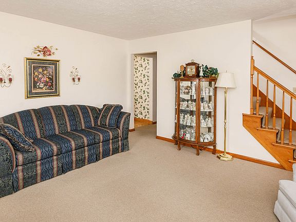 5th image of 7703 Trillium Dr
