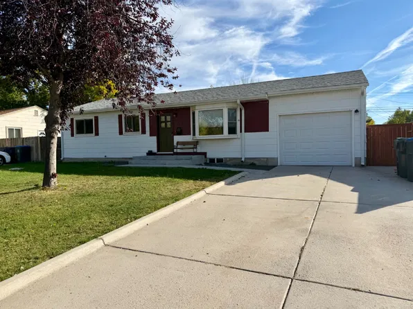 1031 Adams Ave, Cheyenne, WY 82001