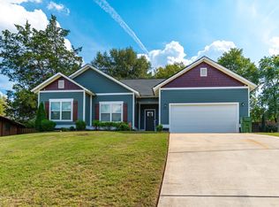 1051 Sandy Springs Rd NW, Huntsville, AL 35806