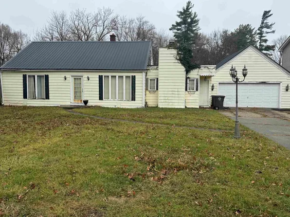 4211 Stellhorn Rd, Fort Wayne, IN 46815