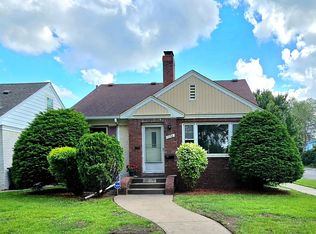 1156 Englewood Ave, Saint Paul, MN 55104