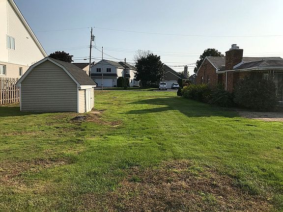 2nd image of 0 Circle Dr