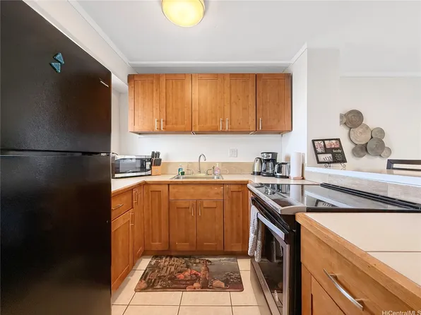 1909 Ala Wai Blvd APT 1409, Honolulu, HI 96815