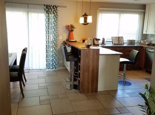 616 Sequoia Trl, Roselle, IL 60172