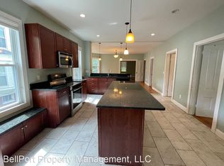 152 Washburn Ave APT 1, Portland, ME 04102