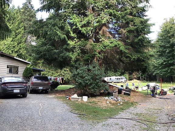 5th image of 5031 113th Ave NE